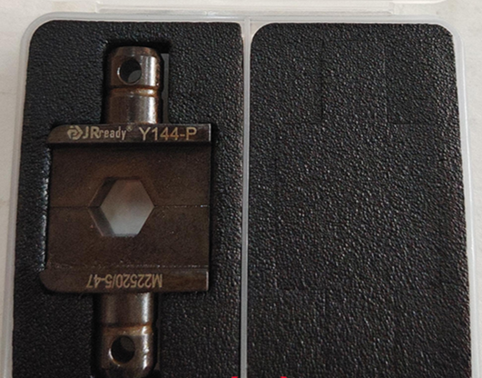 Matrice di crimpatura JRready Y144-P M22520/5-47 da utilizzare con crimpatrice a telaio aperto YJQ-W5 M22520/5-01
